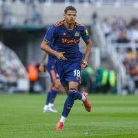 英媒：勒沃库森有意租借奥苏拉，但纽卡希望等锋线引援取得进展